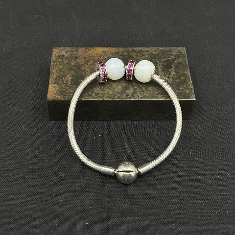 Pandora bracelet with beads