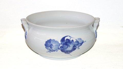 Royal Copenhagen Blue Flower Braided Terrine without lid
Deck No. 10 / # 8112
SOLD