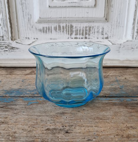 Rinse bowl in sea blue glass