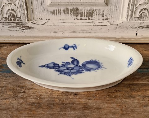 Royal Copenhagen Blue Flower salad dish no. 8132