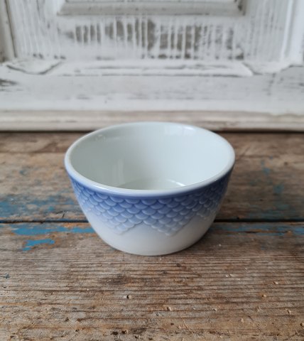 B&G Blue Tone sugar bowl no. 1036