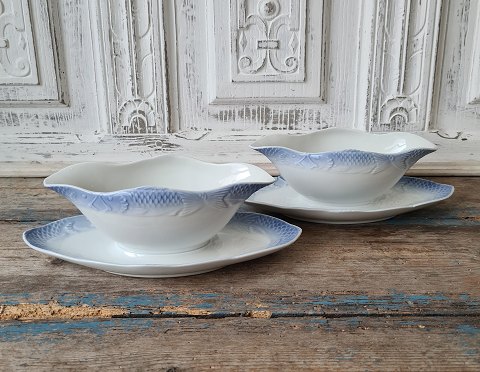 Royal Copenhagen fish set with blue edge sauce bowl no. 1212/3003