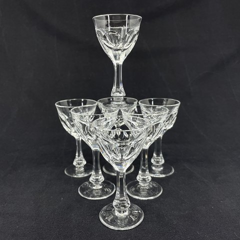 7 Lady Hamilton cordial glasses by Moser
