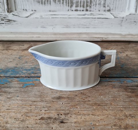 Royal Copenhagen Blue Fan cream jug no. 11541