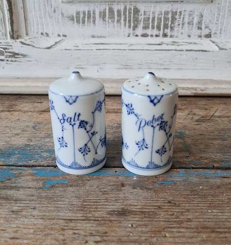 B&G Blue Traditional Hotel porcelain salt & pepper set