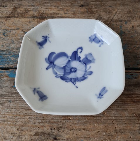 Royal Copenhagen Blue Flower tray no. 8088