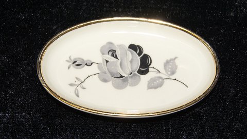 Asia #Sortrose Kpm
Dek No. 105
Copenhagen Porcelain Painting
Length 11.7 cm approx    SOLD