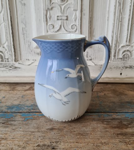 B&G Seagull with gold edge milk jug no. 85