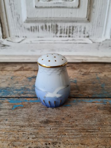 B&G Seagull with gold edge pepper shaker