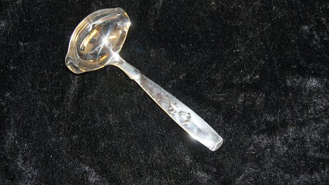 Sauce spoon # Bellflower silver stain
Produced at Copenhagen