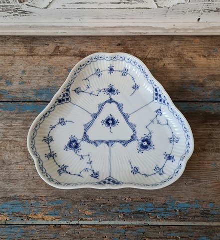 Royal Copenhagen Blue Fluted half lace triangular dish No. 515