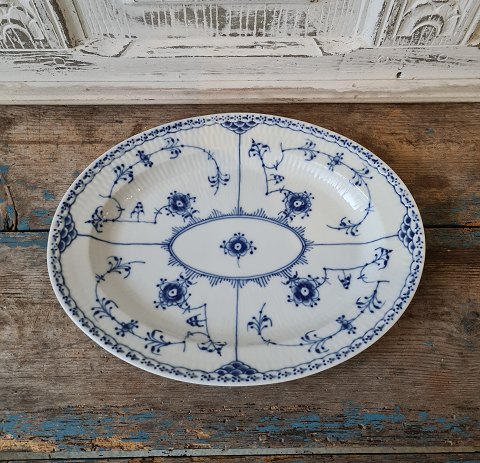 Royal Copenhagen Blue Fluted half-lace dish no. 532 - 30 cm.