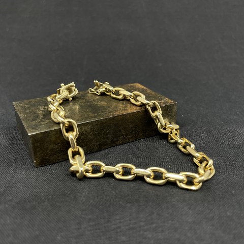 Anchor bracelet in 14 carat gold