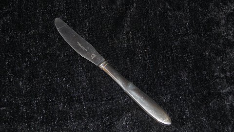 Dinner knife blank #Mitra Georg Jensen
Design: Gundorph Albertus in 1941.
Length 23 cm
SOLD