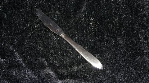 Breakfast knife #Mitra Georg Jensen
Design: Gundorph Albertus in 1941.
Length 20.3 cm
SOLD