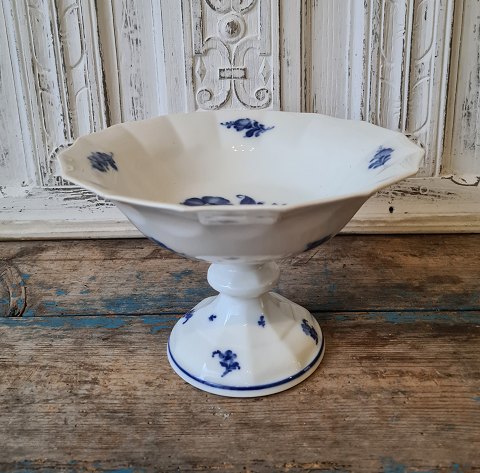 Royal Copenhagen Blue Flower dish no. 8531