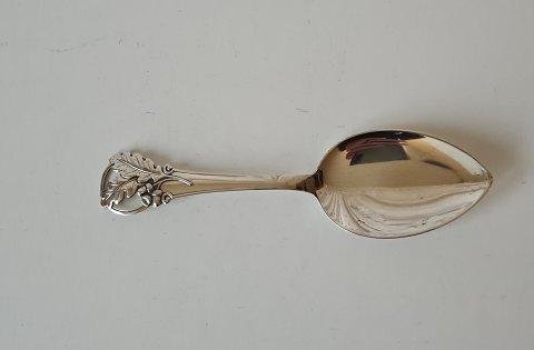 Cohr silver serving spoon decorated with oak leaves from 1938 - 16.5 cm.