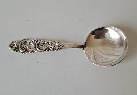 Small serving spoon in Norwegian silver by Brødren Mylius - 14 cm.