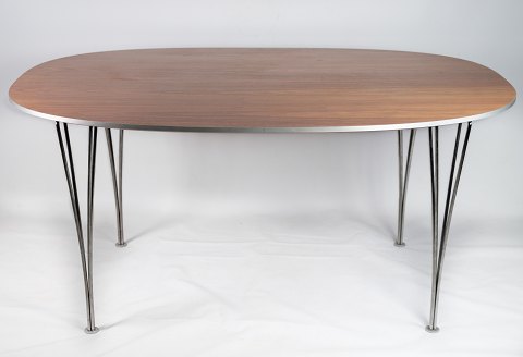 Piet Hein bord, model B612 med valnød overflade og stål ben. 5000m2 udstilling
Flot stand
