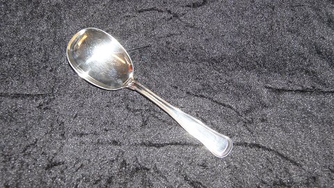 Serving spoon #Double ribbed Silver stain
Fra cohr
Length 21 cm
SOLD