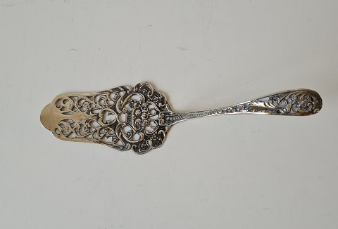 Small cake spatula in silver