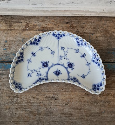 Royal Copenhagen Blue Fluted full lace moon-shaped dish no. 1137