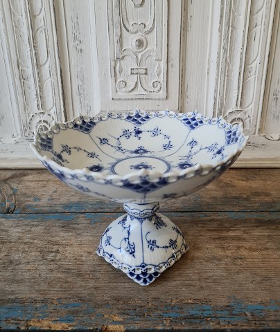 Royal Copenhagen Blue Fluted full lace bowl no. 1020