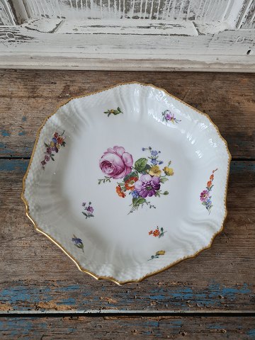 Royal Copenhagen Fuld Saksisk Blomst fad no. 1527