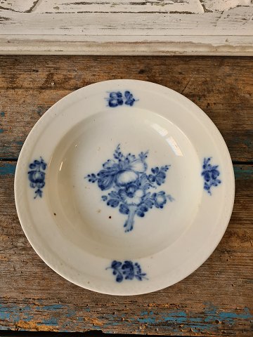 Royal Copenhagen Antik Blue Flower soup plate 20.5 cm.