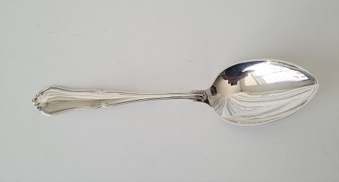 Rita stor serveringsske i sølv fra 1935 - 25,5 cm.