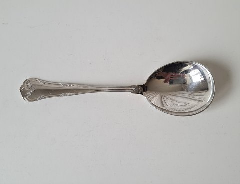 Herregård serving spoon in silver 18.2 cm.