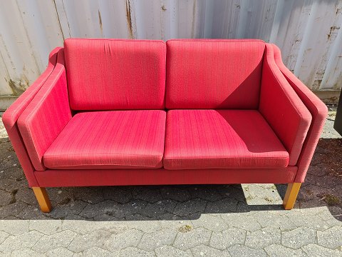Sofa
Kr. 1200,-