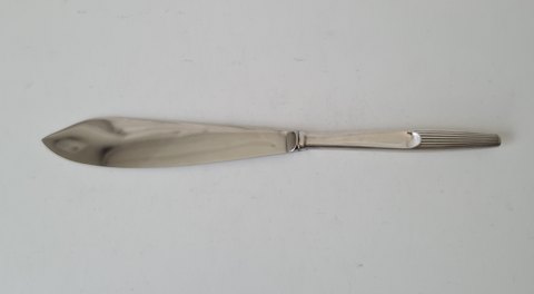 Eva cake knife in silver and steel