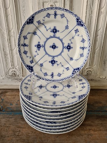 Royal Copenhagen Blue fluted half-lace full-flat lunch plate no. 578 - 22.5 cm. 
1898-1923