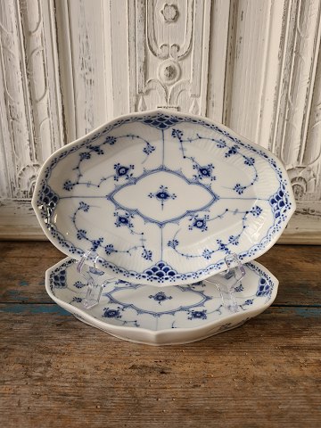 Royal Copenhagen Blue Fluted half-lace dish no. 552