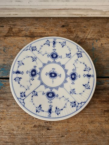 Royal Copenhagen Blue Fluted heating plate no. 2058