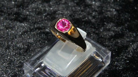 Elegant Damering med lyserød sten 14 Karat Guld
