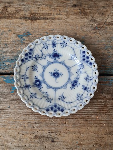 Royal Copenhagen Blue Fluted full lace dish no. 1145