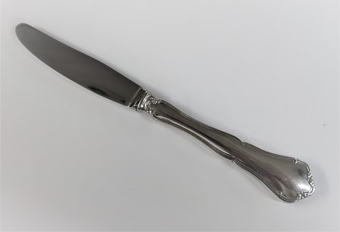 Frigast. Anne Marie. Sølvbestik (830). Frokostkniv. Længde 19 cm. Der er 6 styk 
på lager. Prisen er per styk.