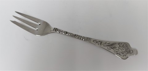 Antik rococo. Sølvbestik (830). Kagegaffel. Længde 13,8 cm.
