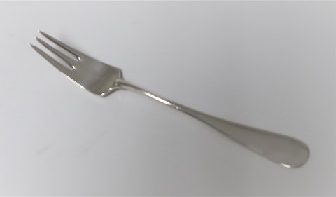 Michelsen. Ida. Cake fork. Design: Ole Hagen. Sterling (925). Length 15 cm.