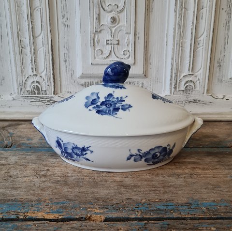 Royal Copenhagen Blue Flower dish no. 8174