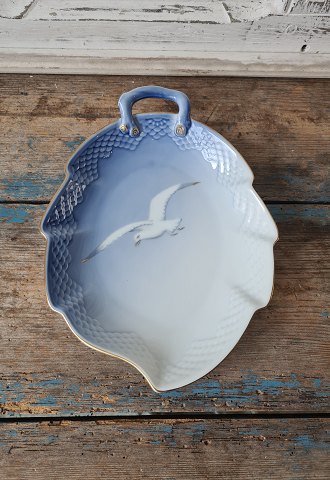 B&G Seagull with gold edge leaf-shaped dish No. 199