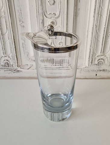 Cocktail kande af lyseblåt glas med sølv montering af Olaf Gunnar Hjertzell