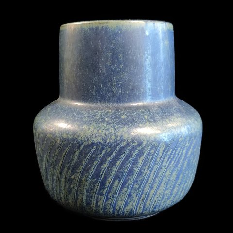 Saxbo, Eva Stæhr-Nielsen; A stoneware vase #239