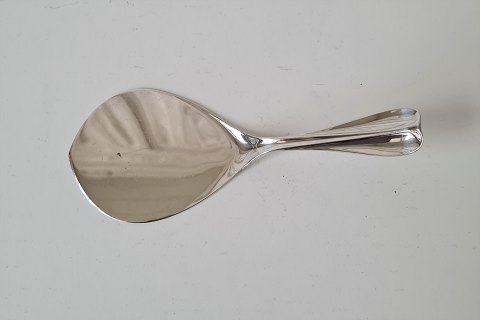 Kent cake server in silver