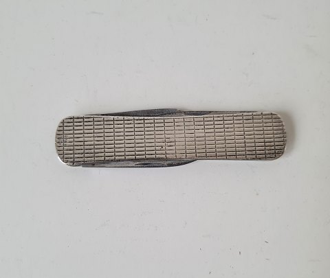 Lommekniv i sølv og stål