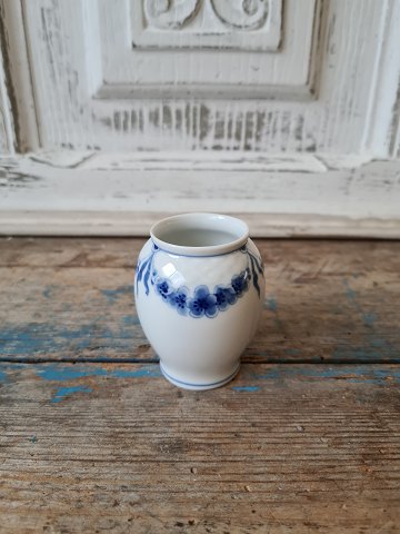 B&G Empire small vase no. 208