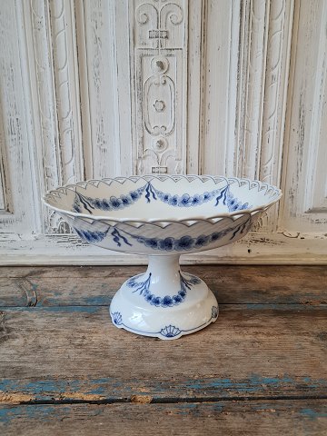 B&G Empire rare large bowl with lace edge