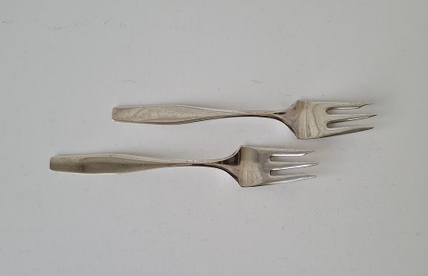 Charlotte - Hans Hansen cake fork in sterling silver 13.8 cm.